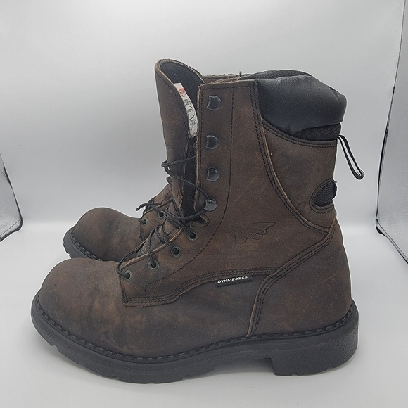 Red Wing 2211 Steel Toe DynaForce Waterproof Boots main image 8